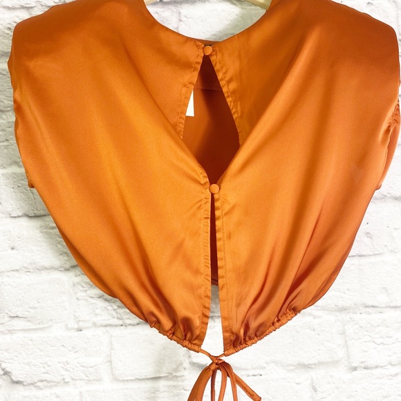 Superdown Renee Crop Top in Rust - Picture 9 of 10